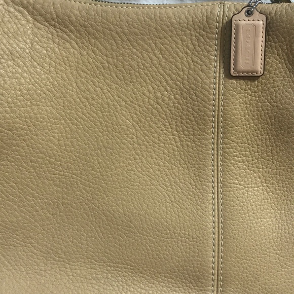 COACH SHOULDER BAG - Picture 4 of 5